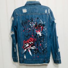 The Style Between Us Graphic Distressed Denim Jean Jacket Coat Size Medium Collared Crew Neck Button Front Button Flap Chest Pockets Long Sleeves Button Cuffs Raw Edge Hem Bust: 20" Length: 27" Sleeve: 24" 100% Cotton Machine Wash New With Original Tags C-1x Edgy Medium Wash Denim Jacket, Punk Style Long Sleeve Denim Outerwear, Punk Style Long Sleeve Denim Jacket, Grunge Denim Outerwear With Button Closure, Edgy Ripped Cotton Denim Jacket, Edgy Denim Blue Jacket With Pockets, Edgy Distressed Denim Jacket In Medium Wash, Edgy Distressed Medium Wash Denim Jacket, Edgy Distressed Medium Wash Outerwear