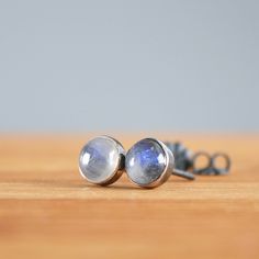 Natural Rainbow Moonstone Stud Earrings, made in 14k Gold Filled or Sterling Silver, or Solid 14k Gold. June birthstone or 13th-anniversary gift. Now available in 4mm size! M A T E R I A L S: * natural rainbow moonstone * 14k Gold Filled, Sterling Silver or Solid 14k Gold * sturdy push backings included * come in our beautiful gift box 14k Gold version includes: + all metal components are solid 14k Gold + Lux-Lock Clutches for security and comfort + free express shipping G E M S T O N E * S I Z Minimalist Nickel Free Moonstone Earrings, Minimalist Nickel-free Moonstone Earrings, Minimalist Moonstone Earrings For Anniversary, Everyday Moonstone Gemstone Earrings, Everyday Round Moonstone Earrings, Round Moonstone Earrings, Minimalist Hypoallergenic Moonstone Earrings, 13th Anniversary Gifts, Beautiful Stud Earrings