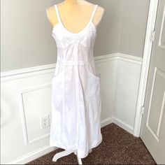 This Is One Of The Most Favorite Dresses That Theory Made That I Have Loved. This Dress Is Shows No Signs Of Wear. It Is Brand New With No Signs Of Wear. Unfortunately I Need A Size 12 Now.... Zips Up In The Back. Even When You Make An Offer On An Item For Less Than The Listed Price; You’re Still Getting Free Shipping White Linen Dress, Theory Dress, White Linen Dresses, Dresses Ideas, Line Dress, Most Favorite, Pocket Dress, Linen Dresses, Dress With Pockets