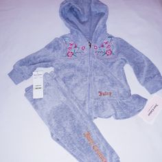 New, With Tags. Juicy Couture Girls Infant 2 Piece Warmer Set. Light Grey With Pink Floral Trim And Coloreay. Top Is Full Zip Front Hooded With 2 Pocket And Juicy Printed Stitching Inscription Name On Front Left Lower Pocket. 100% Cotton Velour Blend With Thermal Inner Lining For Lightweight Comfort And Warmth. Elastic Waistband For Comfort. This Set Is A 3/6 Month Girls. Perfect For Your Little One Or Great As A Gift To Someone Else As The Season Charges. Any Questions Please Contact. Thanks A Girls Couture, Casual Joggers, Jogger Set, Matching Sets, Juicy Couture, Pink Floral, Baby Girl Clothes, Baby Girl, Kids Outfits