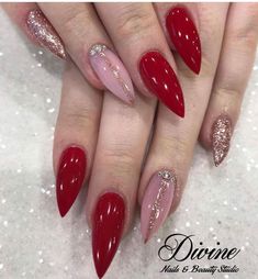 Almond Nails Red, Pink Stiletto Nails, Shiny Nails Designs, Red Nails Glitter, Red Gel Nails, Nail Designs Ideas, Red Acrylic Nails, Elegant Nail Designs, Diva Nails