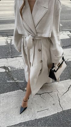 Miami Fall Outfits, Mode Abaya, Casual Maternity, Mode Inspiration, Elegant Outfit, Classy Outfits, Fashion Lifestyle, Spring Summer Fashion, Autumn Winter Fashion