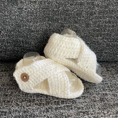 Handmade By Me! Brand New, For Boy Or Girl. Make Great Gifts! Sole Measures Almost 5” (Would Best Fit Baby 3mo+) Color: White With Coconut Buttons. Strap Can Be Unbuttoned. Crossposted On Other Selling Platforms Crochet Baby Sandals, Crochet Sandals, Unisex Baby, Handmade Shoes, Kids Shoes, Crochet Baby, Shoes Sandals, Kids Shop, Boy Or Girl