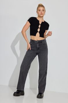 This essential 90’s look has never stopped serving. High rise and semi-fitted for a booty throwback that simply won’t quit, these straight leg jeans come in authentic non-stretch denim. Get that vintage denim look by rocking your favorite style from the past. Features - Five-pocket styling - Zip fly with button closure - Fading and distressing throughout Size & Fit - Fit: Straight - Rise: 10.5" - Inseam: 32" - Model is wearing size 5 Materials & Care - Content: 75% cotton, 25% organic cotton - Care: Wash cold, inside out - Imported Jeans Denim, Vintage Denim, Straight Jeans, Stretch Denim, Straight Leg Jeans, Leg Jeans, Denim Jeans, Black Jeans, Inside Out