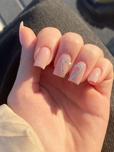 French Tips Long, Nail Ideas Natural, White Tip Acrylic Nails, Nail Art Valentines, Vibrant Nail Colors, Valentines Nail Art, Valentines Aesthetic, Nails Short Acrylic, Acrylic Nails Short