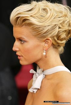 Jessica Simpson Makeup, Updos Bridal, Hair Cuts And Color, Short Hair Up, Wedding Updo, July 4, Color Hair, Great Hair, Bridesmaid Hair