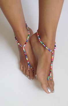 Beaded Toe Ring Barefoot Sandals For Beach, Beach Toe Ring Anklets, Summer Beach Toe Ring Anklet, Toe Ring Barefoot Sandals For Beach Vacation, Toe Ring Barefoot Sandals For Beach Season, Handmade Barefoot Sandals For Beach Season, Summer Bohemian Beaded Bracelets For Beach Party, Handmade Summer Barefoot Sandals For Vacation, Bohemian Beaded Bracelets For Summer Beach Party