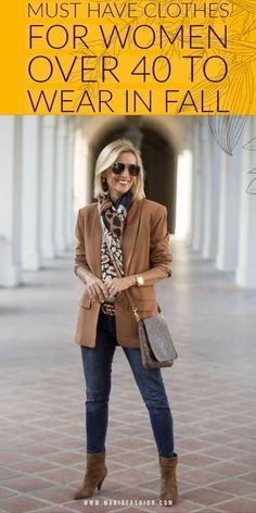 Mode Over 50, Stylish Outfits For Women Over 50, Leopard Scarf, Over 60 Fashion, Brown Blazer, Palette Color, 50 Style, 60 Fashion