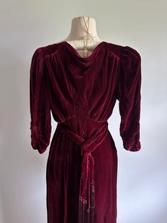 Vintage Semi Antique 1930s Silky Velvet Wine Burgundy Bordeaux Dress, Formal Gown, Long Fringed Tie - Etsy Bordeaux Dress, Dark Academy, Cute Blazers, Vintage Goth, Formal Gown, Dress Formal, Dress Form, Formal Gowns, Covered Buttons