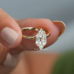 Unique Marquis Engagement Rings, Dutch Marquise Diamond Ring, Horizontal Marquise Engagement Ring, Dutch Marquise Engagement Ring, Dutch Marquise Ring, Marquise Ring Stack, Simple Engagement Rings Gold, Old Fashioned Engagement Rings, Rectangular Engagement Ring