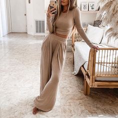 Bella knit set, ribbed top and wide legged pants, super comfortable for fall. Knitted ribbed cotton Stretch Imported pants 34" Top 20" Two Piece Loungewear, Two Piece Lounge Set, Comfy Sets, Two Piece Pants Set, Pantalon Large, Loungewear Set, Solid Clothes, Knit Crop Top, Long Sleeve Bodycon