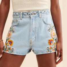 Farm Rio Summer Garden Embroidered Denim Shorts High-Waist Light Wash Size 26 100% Cotton Zip Fastener Pockets Belt Loops Approximate Measurements Laying Flat: Waist: 13 1/2" Hips: 19 1/4" Rise: 13" Inseam: 1 3/4" Leg Opening: 12 3/4" From A Smoke/Pet Free, Clean Environment Farm Rio Summer Garden Embroidered Denim Shorts High-Waist Light Wash Size 26 Puff Embroidery, Embroidered Denim Shorts, Shorts Summer, Embroidered Shorts, Embroidered Denim, Mini Shorts, Farm Rio, Cute Fits, Summer Garden