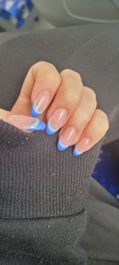 Oval Acrylic Nails Designs Spring, Acrylic Nail French Tip Color, Nail Ideas Almond Shape Blue, Acrylic Nails Ideas Oval Shape, Cool Tone Acrylic Nails, Spring Nails Light Blue, Almond Shaped Nails Ideas, Almond Shape Nails Acrylic, Blue Nail White Tip