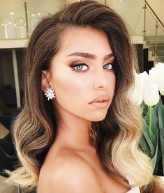 Retro Hollywood, Wedding Makeup For Brown Eyes, Hollywood Waves, Nude Lips, Natural Wedding Makeup, Soft Glam, Hollywood Glam