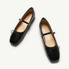 ▼Description Inspired by classic ballet shoes and mary janes, these mary jane flats showcase a timeless round-toe design and smooth finish, reminiscent of a poised ballerina. They feature a delicate bow embellishment, as well as an adjustable strap, ensuring a secure fit while adding a touch of feminine refinement. ◄Details ‧ Upper: Vegan Leather‧ Lining: Soft Lambskin‧ Memory Foam Pad‧ Sole: Rubber‧ Square Toe‧ Slip-on Closure‧ Back Paddles Included ‧ Bowknot DecorationDimensions‧ Heel Height: Double Earrings, Mary Jane Ballet Flats, Heel Grips, Agate Pendant Necklace, Brown Flats, Black Ballet Flats, Mary Jane Flats, Pink Leopard, Toe Designs