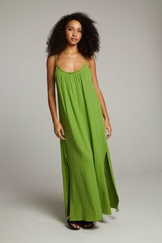 The Bull Maxi Dress in piquant green is a summer essential you'll wear for seasons to come. Whether you're having a beach day or brunch with friends, you'll reach for our maxi all summer long. Style with wedges and statement jewelry.Model is 5'9" and wearing size small.Fabric Content: 100% CottonImportedStyle: CWA136-P Brunch With Friends, Green Maxi Dress, The Bull, Green Maxi, Summer Essential, Jewelry Model, Maxi Dress Green, Men Fits, Long Style