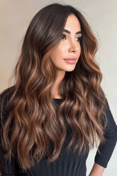 Brown To Caramel Hair, Caramel Highlights Money Piece, Brunette With Highlights Caramel, Sun Kissed Black Hair, Sun Kissed Highlights Brunette, Warm Brown Balayage Caramel, Highlights For Dark Brown Hair Curly, Warm Caramel Balayage Brunettes, Caramel Copper Balayage