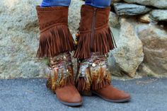 Bohemian Leather Boots With Fringe, Bohemian Boots With Tassels And Round Toe, Bohemian Leather Boots For Winter, Casual Brown Festival Boots, Casual Brown Boots For Festival, Bohemian Style Fringe Boots With Round Toe, Bohemian Fringe Boots With Round Toe, Brown Fringe Boots For Festival, Brown Tasseled Boots For Festivals