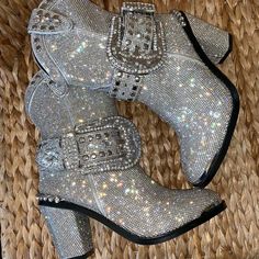 New In Box! Gorgeous Rhinestone Cowgirl Boots Limited Edition Run Small. Recommend Sizing Up! These Are My Last Few Pairs Rhinestone Cowgirl Boots, Glam Cowgirl, Rhinestone Cowgirl, Glam And Glitter, Western Cowboy Boots, Barbie Girl, Cowgirl Boots, Clear Rhinestones, Dolls Kill