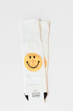 mode Casual White Socks With Graphic Print, Novelty White Socks For Winter, White Casual Socks With Graphic Print, White Fun Non-slip Socks, Smiley Socks, Texture Socks, Mid Rise Shorts, Satin Pants, End Of Season Sale