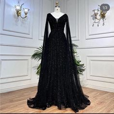 Serene Hill Dress In Black With Beautiful Cape Like Sleeves. Worn Once. Arabic Evening Dress, Evening Dress With Cape, Concert Dress, Sangeet Outfit, Dress With Cape, Red Kurta, Black Evening Gown, Extravagant Wedding, Formal Parties