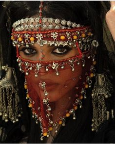 Egyptian Aesthetic, Soft Music, Estilo Hijab, Arabian Women, Arab Culture, Arabian Beauty, Arab Beauty, Arab Fashion, Arab Women