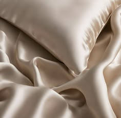 Elevate your sleep experience with our 100% Pure Mulberry Silk Pillowcase, a blend of luxury and practicality. This standard-size pillowcase features a secure zipper closure, ensuring a perfect fit for your pillow. Crafted from the finest mulberry silk, it provides a gentle touch on your skin and hair, minimizing friction and promoting restful sleep. Each pillowcase comes with its own matching storage bag, making it not only a lavish addition to your bedding but also a convenient travel companio Aesthetic Silk Pillowcase, Bedding Packaging, Pillow Aesthetic, Sleep Essentials, Silk Pillow Case, Silk Bed Sheets, Silk Bed, Cooling Pillow, Silk Pillowcase Hair