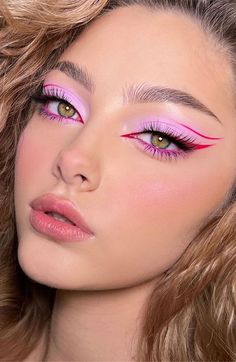 Summer Makeup Trends, Pink Eyeliner, Maquillage On Fleek, Pink Eye Makeup, Cute Eye Makeup, Bright Makeup, Make Up Inspiration