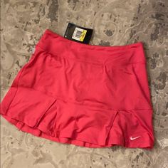 Hot Pink Nike Tennis Skirt Nike Tennis Skirt, Nike Skirts, Shein Outfits, Nike Tennis, Pink Nike, Pink Nikes, Nike Pink, Tennis Skirt, Aaliyah