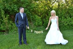 5th Anniversary Photoshoot Ideas, 5 Year Wedding Anniversary Photoshoot, 5 Year Anniversary Photo Shoot, 5 Year Anniversary Party, Anniversary Picture Ideas, Anniversary Photoshoot Ideas, Anniversary Photo Shoot Ideas, Year Anniversary Ideas, 5 Year Wedding Anniversary