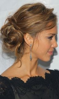 Updo Messy Hair Updo, Fishtail Braid, Medium Long Hair, Messy Bun Hairstyles, Wedding Hair Inspiration, Penteado Cabelo Curto, Wedding Hair Makeup, Wedding Hair And Makeup, Jessica Alba