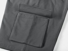 Discover the perfect blend of style and comfort with IDLT's Versatile Cargo Shorts from the Spring/Summer '23 collection. Made from 95% cotton and 5% spandex, these unisex shorts offer an oversized fit and are available in dark gray, black, and light gray. Easy to care for with machine or hand wash options. Ideal for any casual outing. Care Instructions: Machine wash/hand wash under 40°C No bleach Iron reversed on low temperature Flat to dry Size Chart: Size Waist (cm) Hip (cm) Length (cm) Hem ( Office Wear Women, Shorts Sweatpants, Top Streetwear, New Pant, Suit Vest, Slim Fit Shorts, Denim Trousers, Trendy Shoes, Grey Shorts