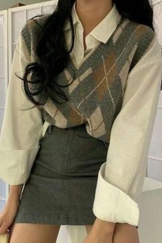 Sweater Vest Outfit, Vest Outfit, Mia 3, Korean Girl Fashion, Vest Outfits, 가을 패션, Outfits Casual, Mode Vintage