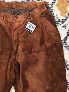 "Vintage cinnamon-brown suede pants. High rise with pleats, these pants have a great Jim Morrison vibe! No tags indicating size or make, measures 15\" waist, 24\" hips, 12\" rise, 37.5\" long." Brown Suede Pants, Cinnamon Brown, Suede Pants, Womens Trousers, Suede Dress, Jim Morrison, Brown Suede, Trousers Women, Bermuda Shorts