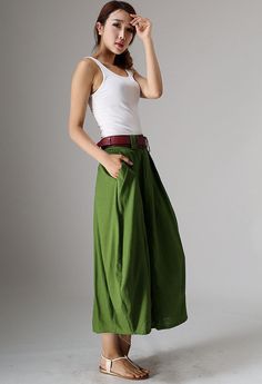 Forest Green linen skirt women midi skirt long by xiaolizi Tequila Outfit, Linen Skirt Outfit, Green Linen Skirt, Green Skirt Outfits, Olive Green Outfit, Skirt Outfit Casual, Long Linen Skirt, Green Linen Dress, Linen Midi Skirt