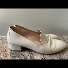 Size: European 39 Color: Cream Cream Round Toe Pumps With Tonal Stitching And Covered Heels. Heels: 1.25”. 100% Leather And Made In Italy. Tiny Scuff On The Right Heel But Other Wise In Excellent Preowned Condition. Please See The Pictures For Additional Description. Round Toe Pumps, Mansur Gavriel, In Italy, Stitching, Pumps, Women Shoes, Italy, Cream, Heels