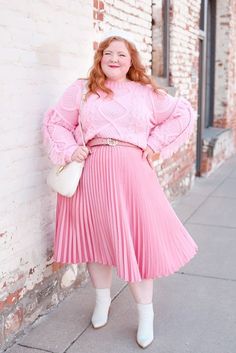 Plus Size Kawaii, Fashion Sketching, Pink Clothing, Stylish Fall Outfits, Fringe Sweater, Fall Outfit Ideas, Cozy Outfit, Outfit Combinations, Pink Outfits