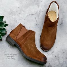 Nib Clarks Demi Beat Slip On Ankle Boots Booties Tan Brown Suede 8.5m 39.5 New In Box Women’s Us 8.5m, Eu 39.5 Detailed Description Is Provided In One Of The Photos. :: Orders Are Shipped On The Same Or The Next Business Day Excluding Sat & Sun. Mq-2308-001/1949 Casual Chelsea Boots With Stacked Heel, Casual Closed Toe Booties For Work, Casual Ankle-high Booties For Work, Suede Closed Toe Booties For Work, Ankle Booties With Suede Lining, Casual Almond Toe Booties For Work, Casual Workwear Booties With Almond Toe, Slip-on Suede Booties Medium Width, Medium Width Ankle-high Booties With Suede Lining