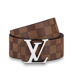 Damier ebene canvas and soft calf leather come together to create the lv initiales 40mm reversible belt. With two ways to wear this versatile piece, it is a modern version of one of louis vuitton's classic belt styles. A striking lv initials buckle completes the design in signature style Swag Hats, Classic Belt, Belt Brown, Belt Style, Reversible Belt, Louis Vuitton Official, Louis Vuitton Damier Ebene, Lv Belt, Damier Ebene