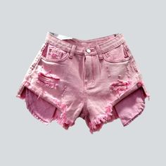 Discover our 2024 Summer Collection Y2K-inspired distressed denim shorts, designed to be the star of your summer wardrobe! Featuring exposed pockets, a wide-leg fit, mid-waist rise, and a zipper & button closure, these shorts combine a vintage look with a modern spirit.Why These Shorts are Perfect For Summer: Vintage-Inspired: Embrace the spirit of yesteryear with Y2K fashion, perfect for a classic, timeless look. Versatile Color: Stand out in a versatile, flattering color that's perfect for any Denim Shorts For Women, Denim Patterns, Oversized Denim Jacket, Urban Street Style, Summer Vintage, Jeans For Short Women, Shorts For Women, Distressed Denim Shorts, Denim Shorts Women