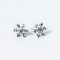 Incorporate winter magic to your style with our Silver Snowflake Crystal Stud Earrings! These elegant silver crystal earrings will add sparkle to your Holiday look Silver Snowflake Earrings, Snowflake Dangle Earrings, Snowflake Clip On Earrings, Elegant White Snowflake Earrings, Snowflake Earrings Studs, Silver Crystal Earrings, Origami Owl Jewelry, Follow My Page, Snowflake Earrings