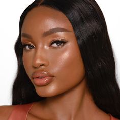 True rose gold powder highlighter for glowing, lifted, younger looking skin! Brow Hacks, Gold Glow, Lip Tips, Eye Tricks, Hollywood Lights, Liquid Highlighter, Deep Skin, Dark Makeup, Dark Skin Makeup