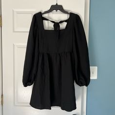 New, Never Worn, Tags Still On Black Mini Dress With Square Neck For Day Out, Black Midi Dress With Square Neck For Day Out, Black Square Neck Casual Dress, Black Square Neck Dress For Casual Wear, Dress Midi Casual, Lane 201, Wrap Dress Midi, Blue Wrap Dress, Green Formal Dresses