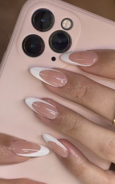 Nagellack Trends, Girly Acrylic Nails, French Tip Acrylic Nails, Work Nails, French Acrylic Nails, Pretty Nail Designs, Almond Acrylic Nails, Acrylic Nails Coffin Short, Short Acrylic Nails Designs