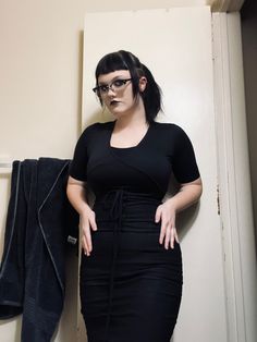 Corp Goth Work Outfits, Business Casual Goth, Goth Business Casual, Corporate Goth Outfits, Goth Outfits Plus Size, 90s Goth Outfits, Business Goth, Cute Goth Outfits, Goth Inspiration