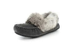 PRICES MAY VARY. Foot Lining: Fleece Materials: Cowhide Suede, Rabbit Fur Sole design: Turtle design sole Whether you’re running around town or hanging out at home, Street makes every journey a cozy stroll. With its fur ankle cuff, beaded vamp, soft suede outer, fleece-lined footbed, and Turtle sole, it’s a go-anywhere moccasin that honours traditional design while delivering modern durability. Manitobah Mukluks, Suede Moccasins, Outdoor Slippers, Turtle Design, Ankle Cuffs, Kids Luggage, Rabbit Fur, Outdoor Woman, Soft Suede