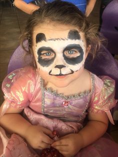 Face Paint Simple Ideas, Jungle Face Paint Kids, Simple Animal Face Paint, Zoo Animal Face Paint, Jungle Animal Face Paint, Panda Face Drawing, Easy Animal Face Paint