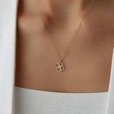 14K Solid Gold Minimal Clover Necklace - Dainty Gold Necklace Elevate your everyday style with our 14K Solid Gold Minimal Clover Necklace. This dainty gold necklace embodies simplicity and elegance, making it a perfect accessory for any occasion. Features: 🍀 High-Quality Material: Crafted from genuine 14K solid gold, this necklace promises exceptional durability and a luxurious shine that will last a lifetime. 🍀 Chic Clover Design: The minimal clover pendant adds a touch of luck and charm to y 14k Gold Flower Pendant Necklace, Elegant Everyday Necklaces Stamped 14k, Elegant Everyday 14k Stamped Necklaces, 14k Gold Flower Pendant Necklace For Anniversary, Elegant 14k Stamped Flower Pendant Necklace, Dainty 14k Gold Flower Pendant Necklace, Elegant 14k Gold Flower Pendant Necklace, Delicate 14k Gold Flower Pendant Necklace, Minimalist 14k Gold Flower Pendant Necklace