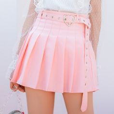 Pink Cute Outfits, Japanese Fashion Women, Heart Belt, Rok Mini, Mori Girl, Kawaii Clothes, Pleated Mini Skirt, Kawaii Fashion, Japanese Fashion