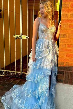 Ballkleid A-Linie Spitze Herzausschnitt Stufenlang mit Schlitz Light Blue Corset, Lace Prom Gown, Tiered Tulle Skirt, Formal Dresses Graduation, Formal Prom Dresses Long, Light Blue Prom Dress, Blue Corset, Long Formal Dress, Stunning Prom Dresses